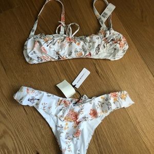 Weworewhat bikini floral set
